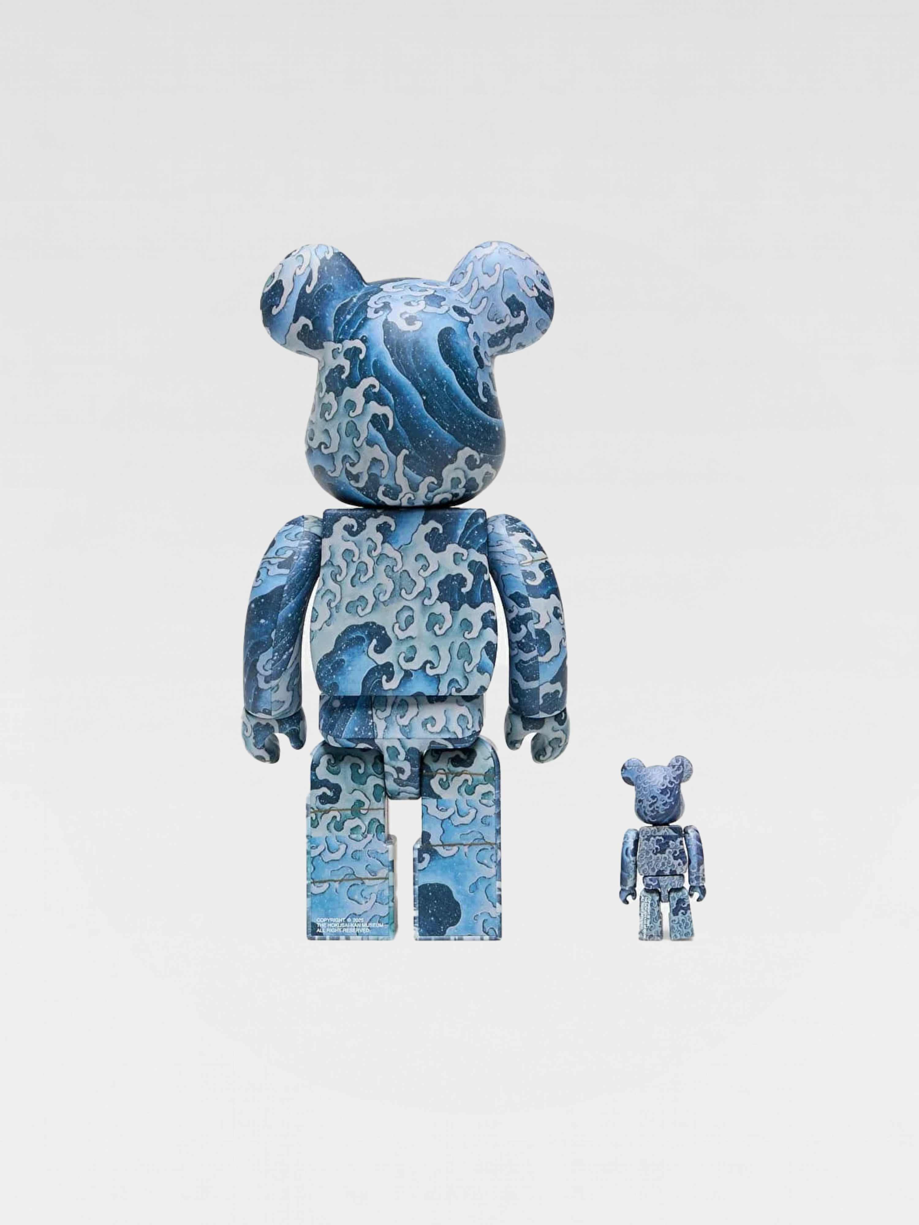 Medicom Bearbrick x Katsushika Hokusai Masculine Waves 100% & 400%