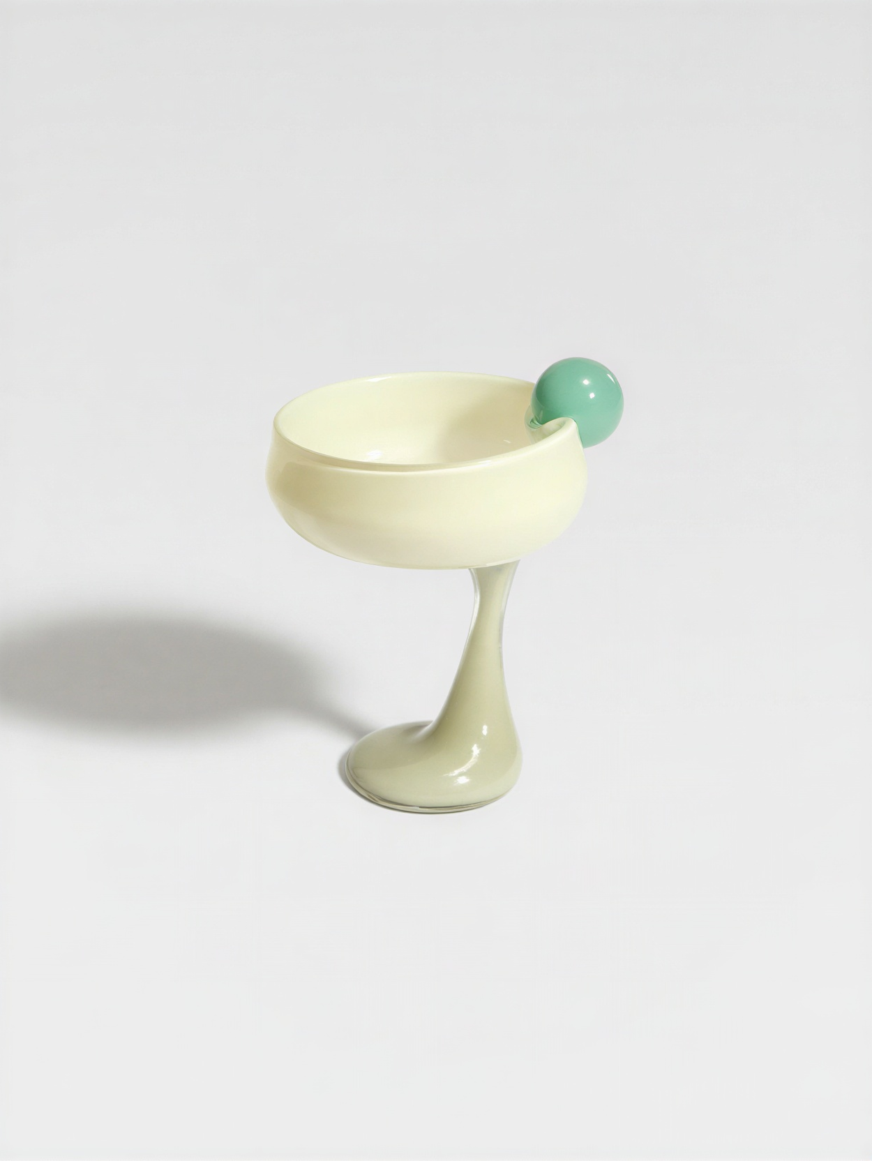 Helle Mardahl The Signature Glass With A Twist | Spearmint ~ Coconut ~ Champagne