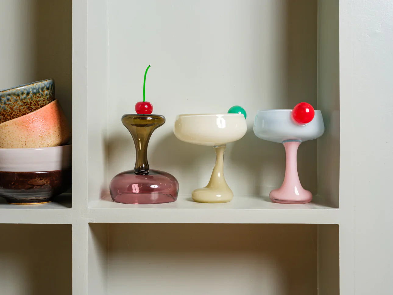 Helle Mardahl The Signature Glass With A Twist | Spearmint ~ Coconut ~ Champagne